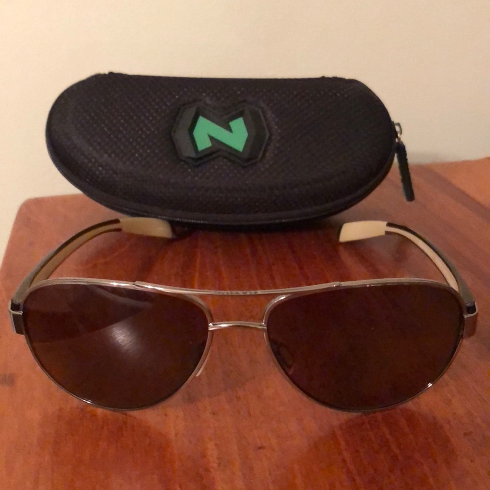 Native polarized sunglasses